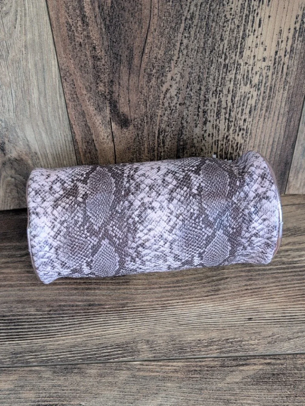 Pink Snake Print Barrel Zip Pouch with Tassel         T257
